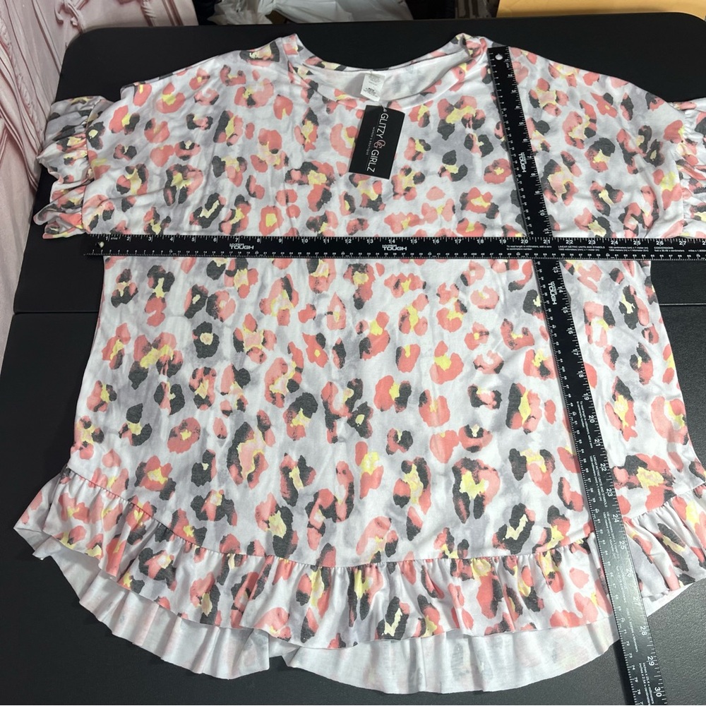 NWT Glitzy Girlz Under the Sun Coral Watercolor Leopard Print Top 3XL - Picture 2 of 10